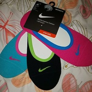 Women's Nike lightweight socks x 3